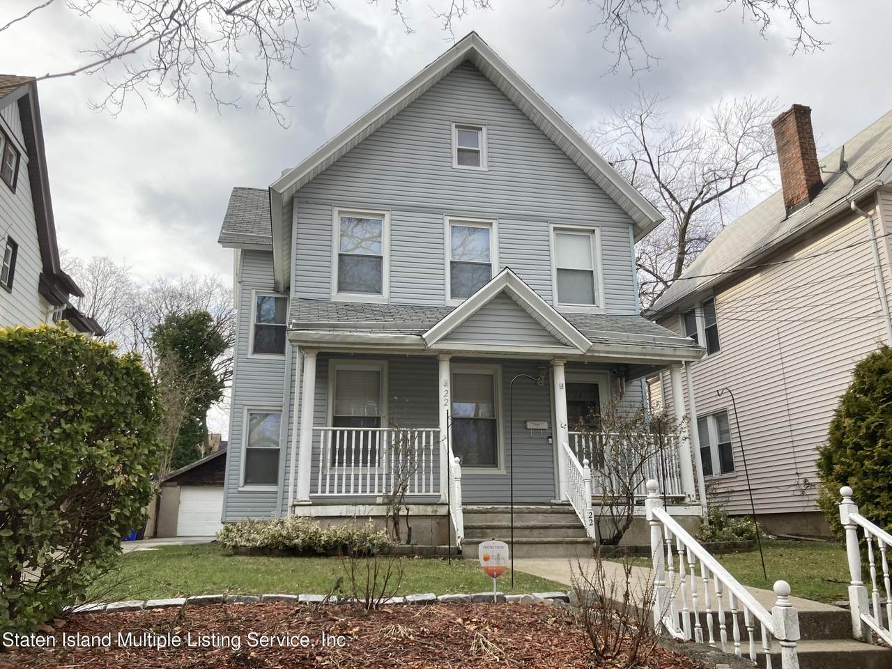 22 Dongan Street - Photo 1