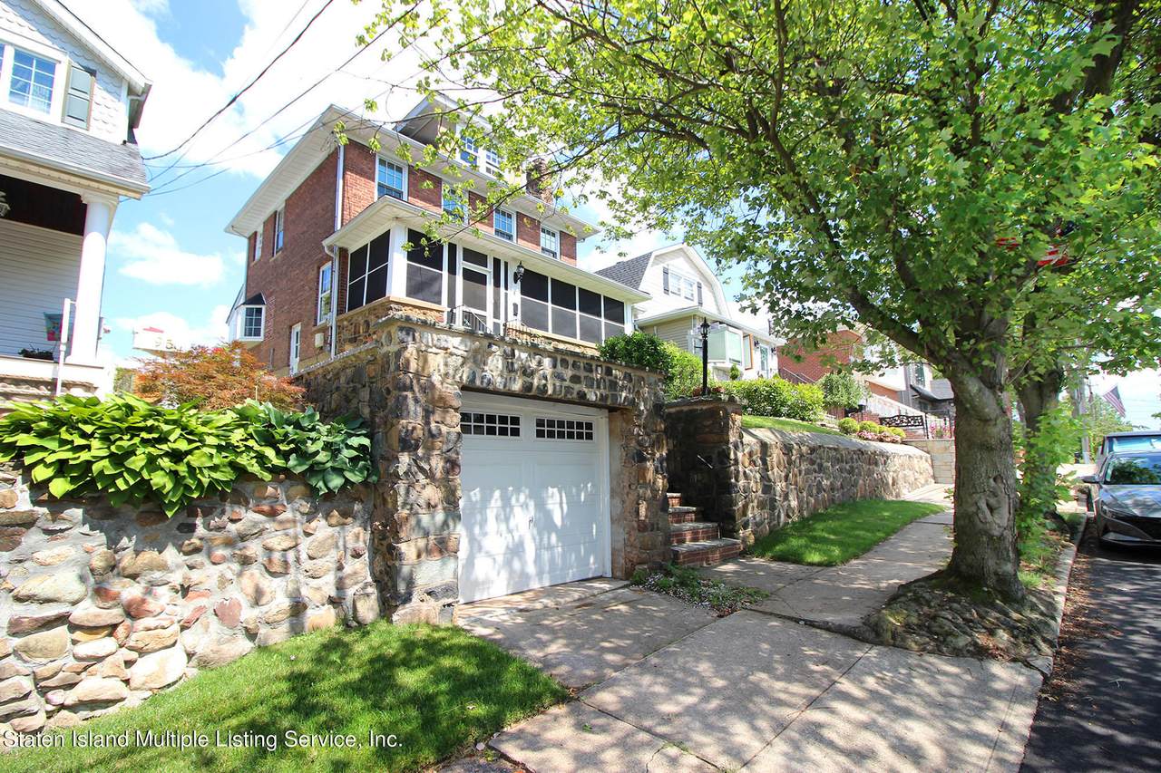 91 Acacia Avenue - Photo 1