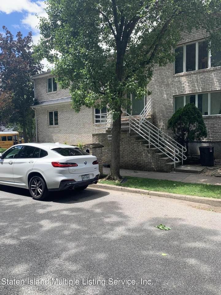 207 Eylandt Street - Photo 1