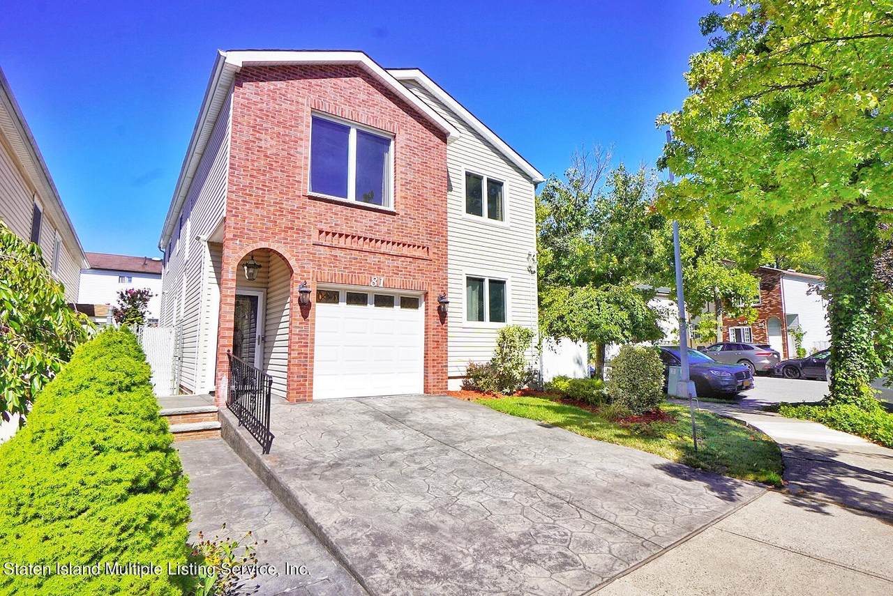 81 Evergreen Street - Photo 1