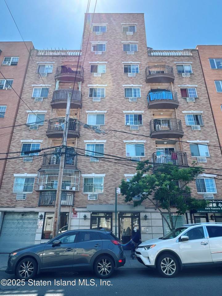 43-18 Robinson Street - Photo 1
