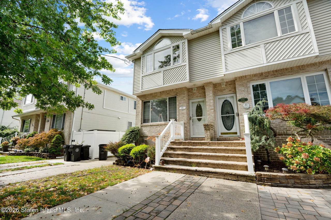276 Barnard Avenue - Photo 1