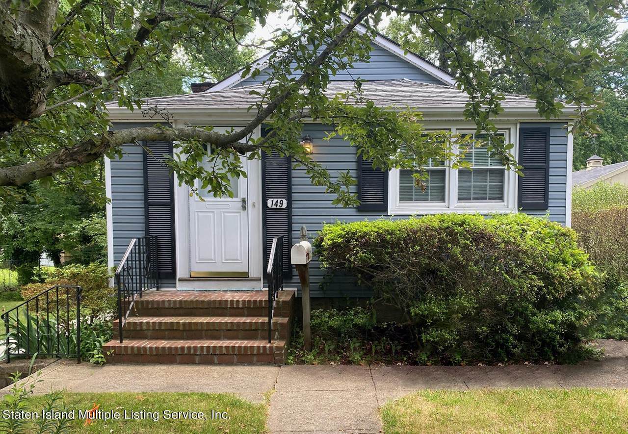 149 Edgegrove Avenue Avenue - Photo 1