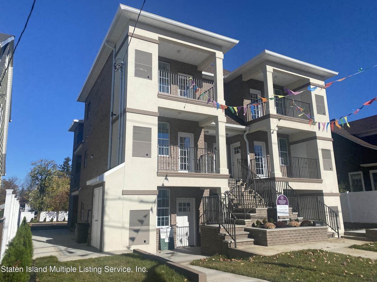 1131 Forest Avenue - Photo 1