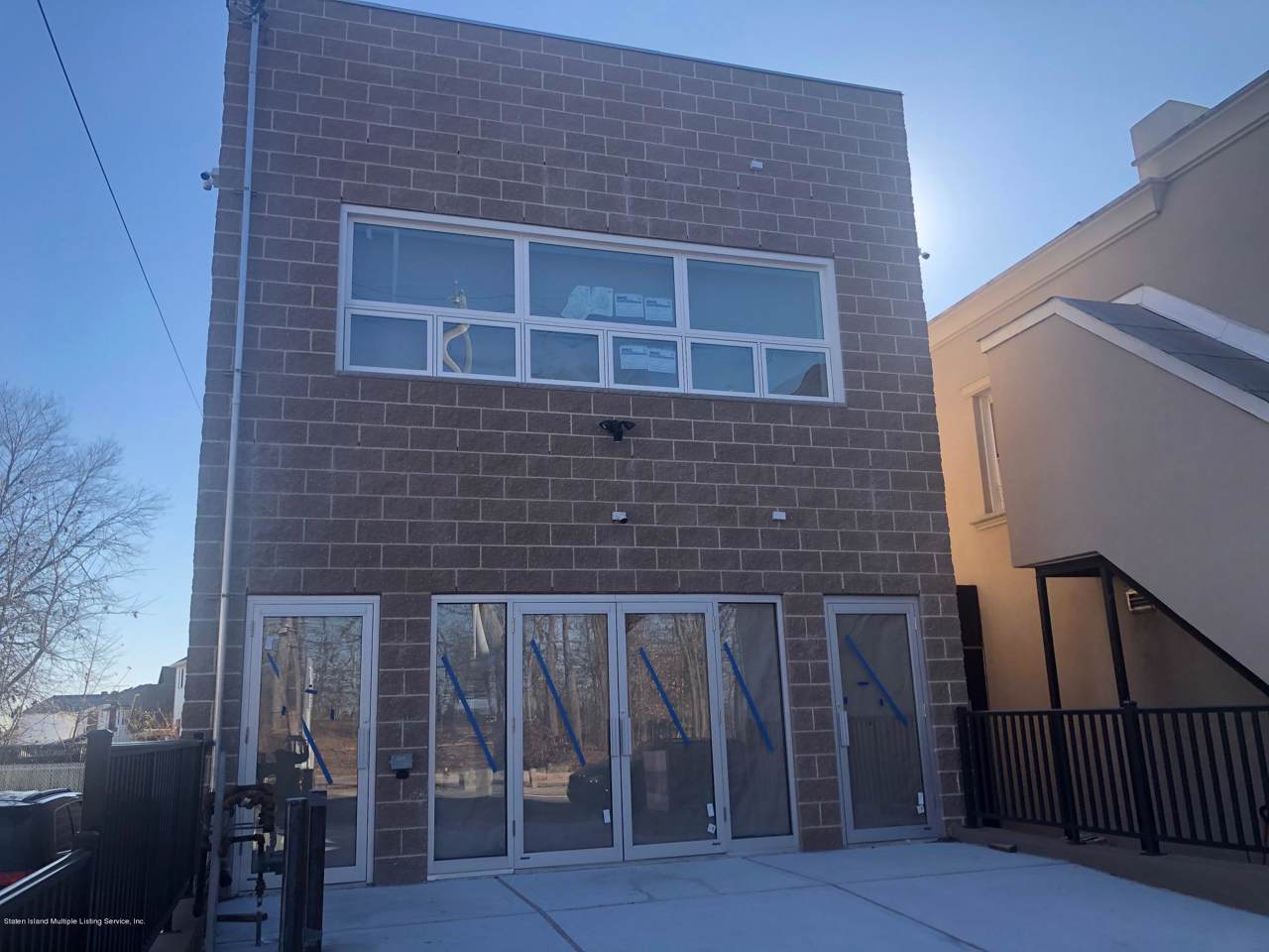 4162 Victory Boulevard - Photo 1