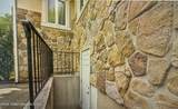 2372 Victory Boulevard - Photo 4