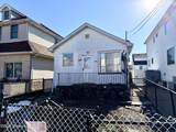 24 Glover Street - Photo 2