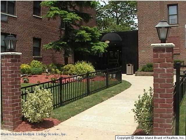 145 Lincoln Avenue - Photo 1