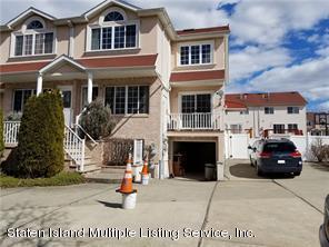 207 Essex Drive - Photo 1