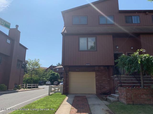 27 Gateway Drive - Photo 1