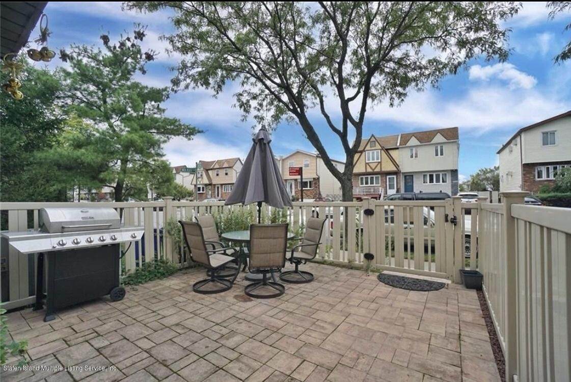 9 Wolkoff Lane - Photo 1