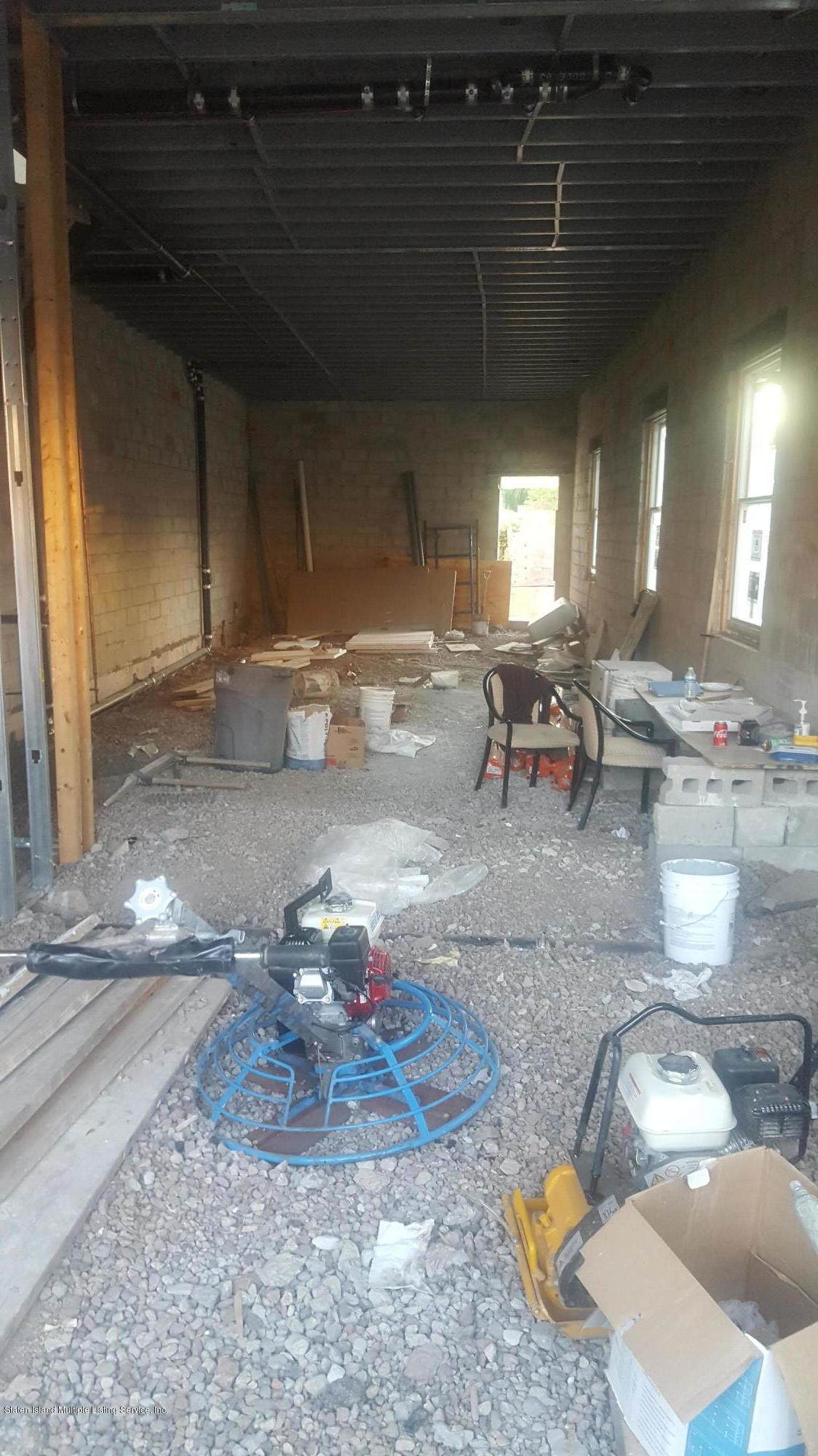 564 Tompkins Avenue - Photo 1