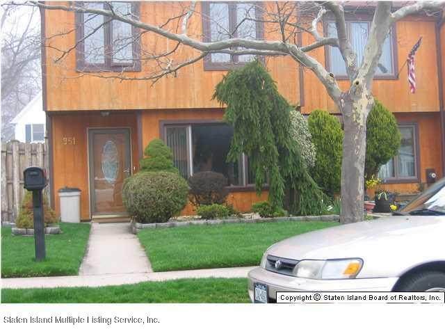 951 Patterson Avenue - Photo 1