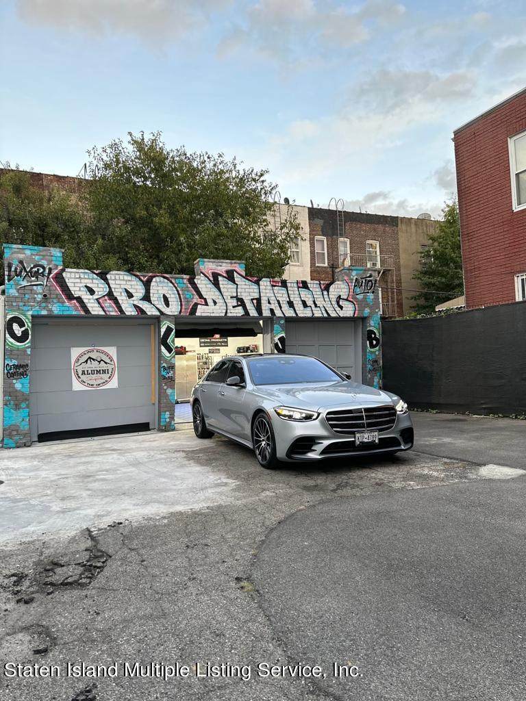 2113 7th Street - Photo 1