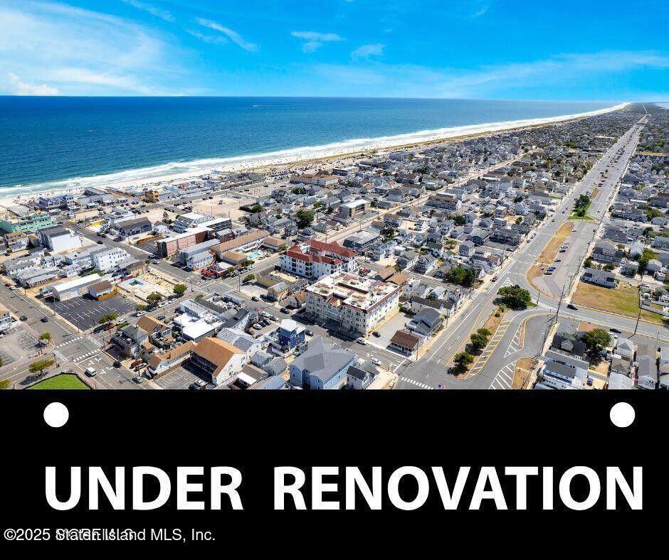 301 Webster Avenue - Photo 1