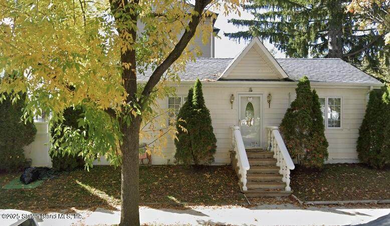 520 Clermont Avenue - Photo 1
