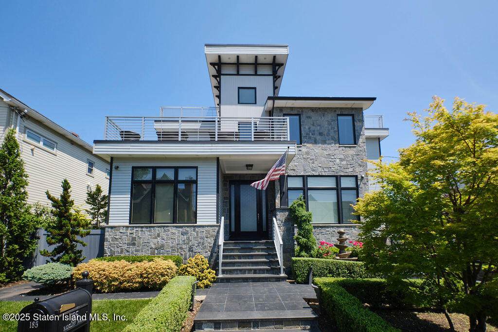 185 Radcliff Road - Photo 1