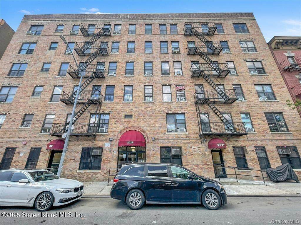 2023 Belmont Avenue - Photo 1
