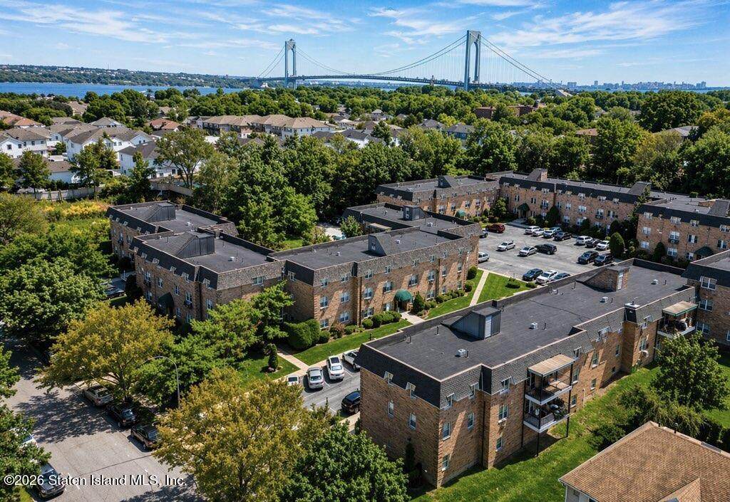 414 Maryland Avenue - Photo 1