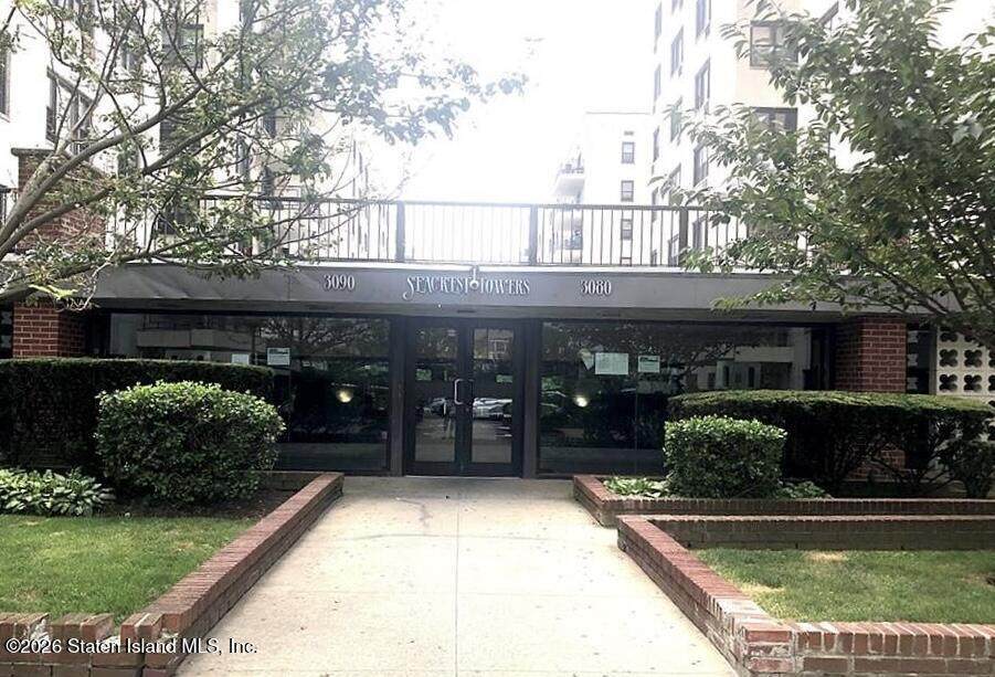 3080 Voorhies Avenue - Photo 1