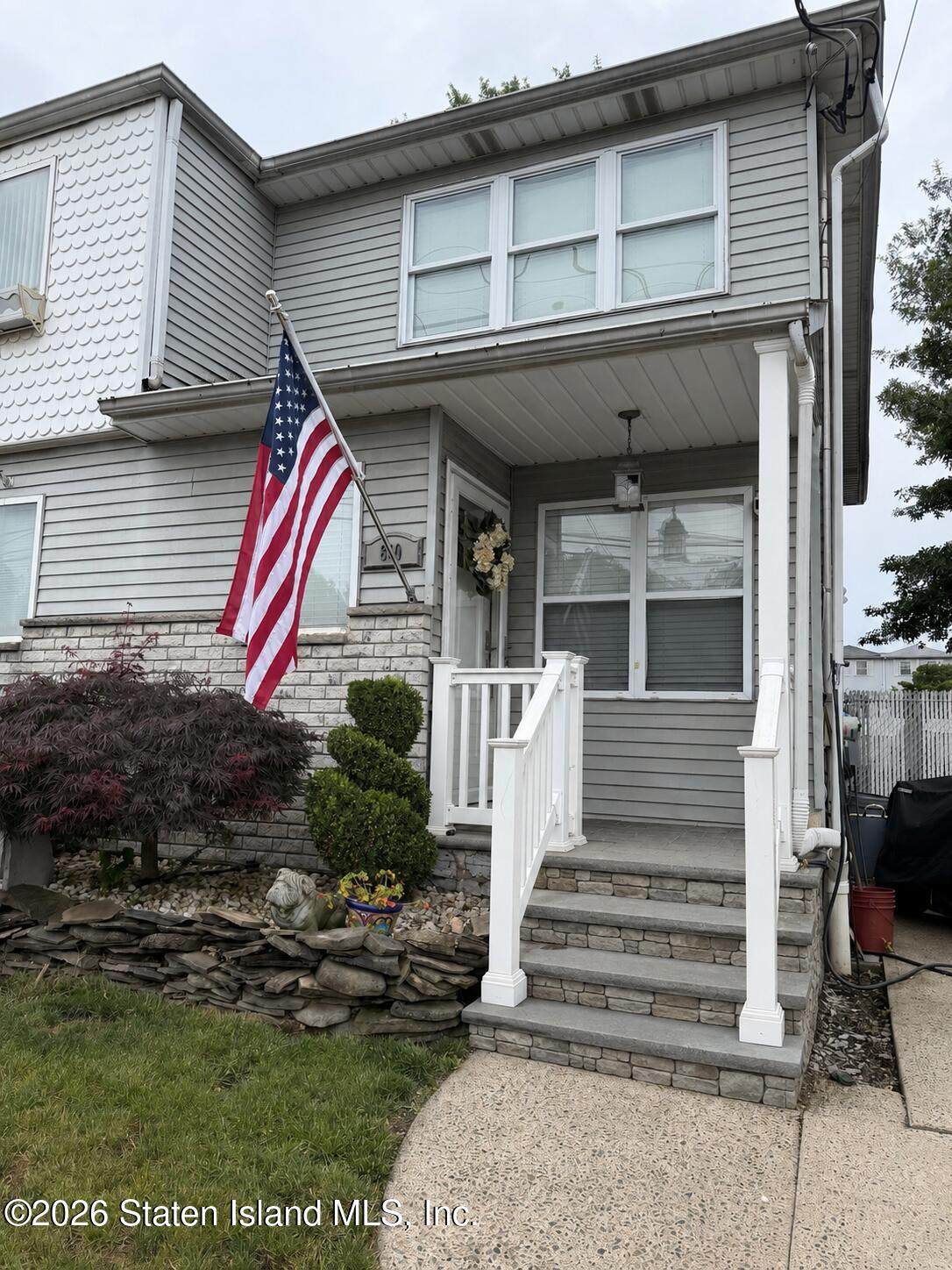 860 Bloomingdale Road - Photo 1