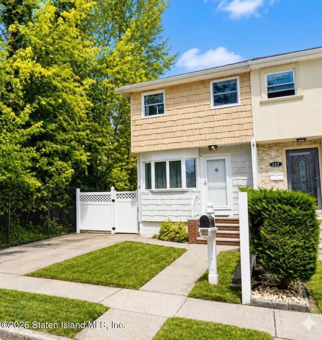 329 Rudyard Street - Photo 1