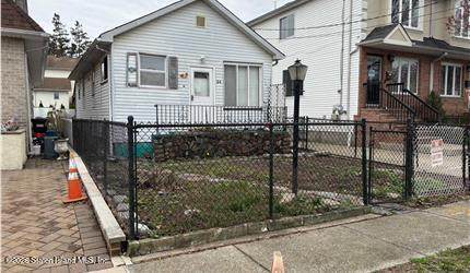 https://bt-photos.global.ssl.fastly.net/statenisland/1280_boomver_1_2605507-2.jpg