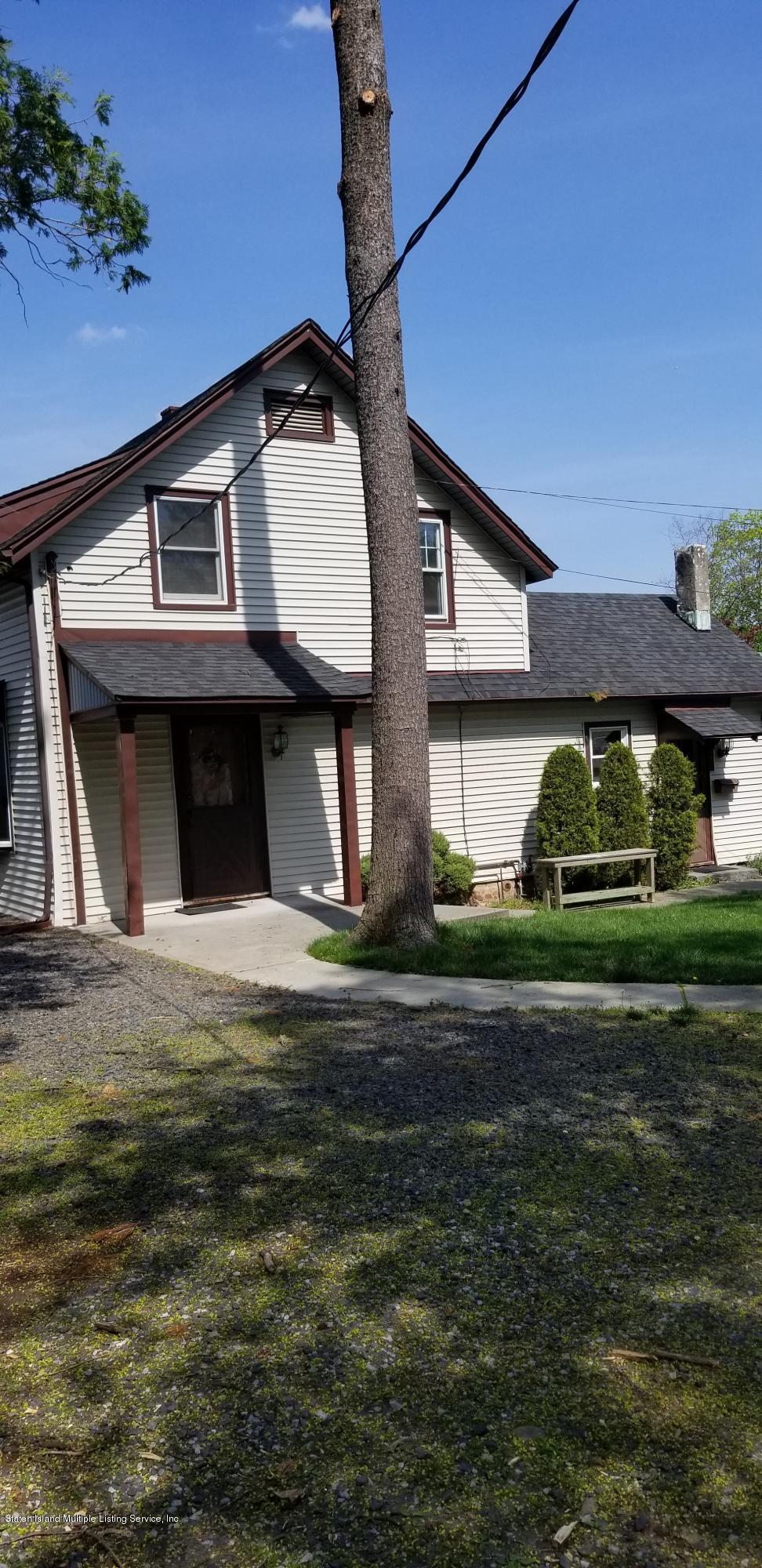 21 Alter Avenue - Photo 1