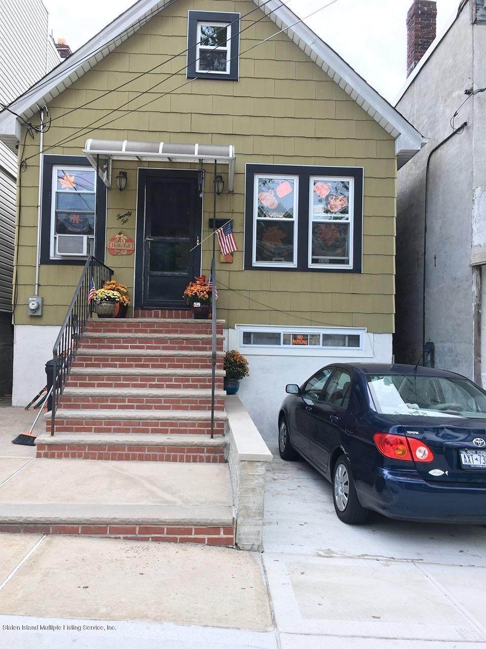 22 Webster Avenue - Photo 1