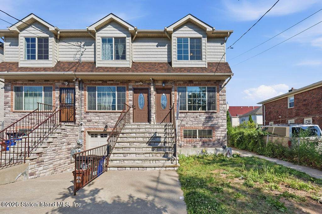 469 Oder Avenue - Photo 1