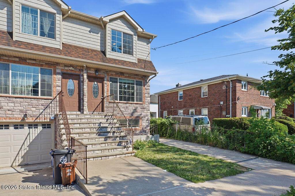 https://bt-photos.global.ssl.fastly.net/statenisland/orig_boomver_2_2601933-2.jpg