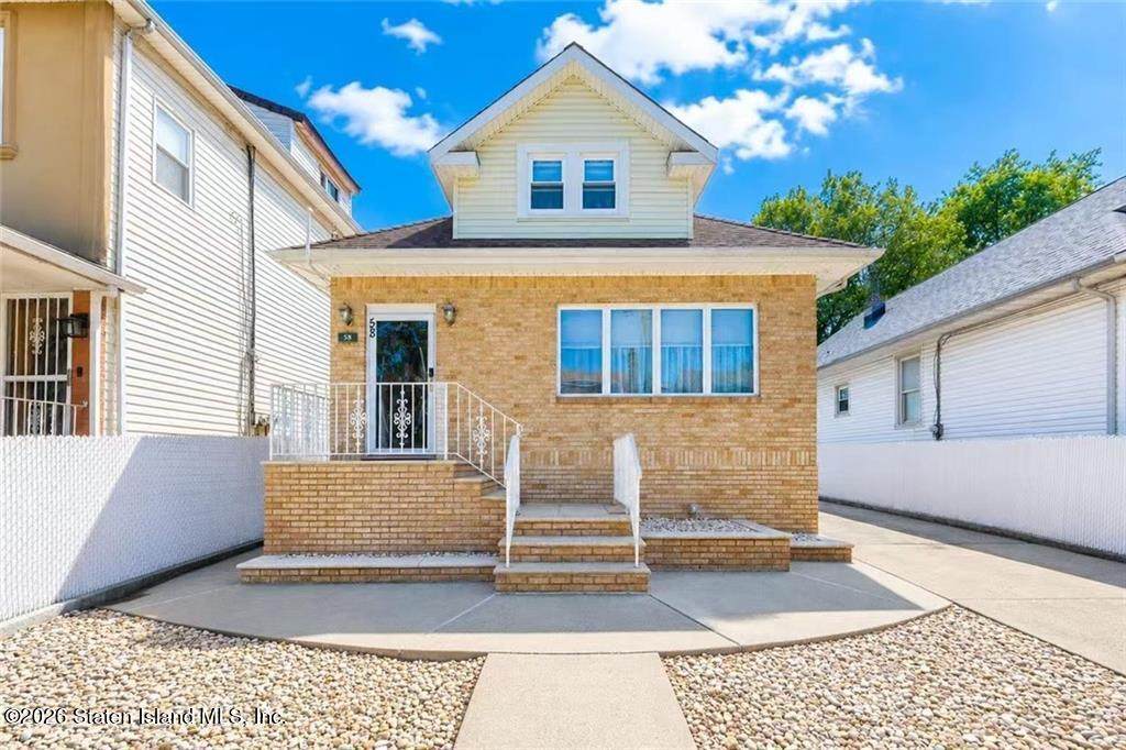 58 Orange Avenue - Photo 1
