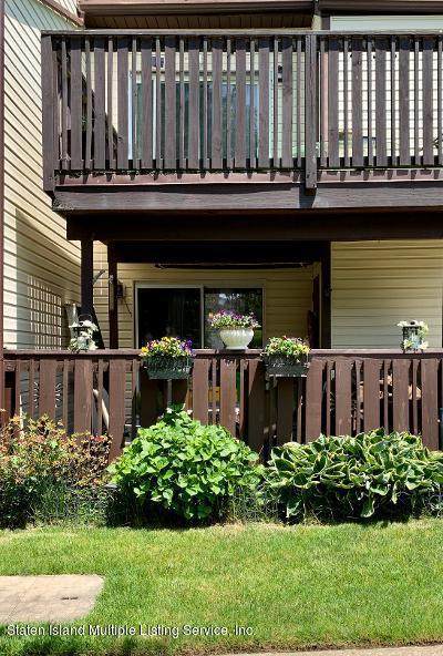 76 Nancy Court - Photo 1