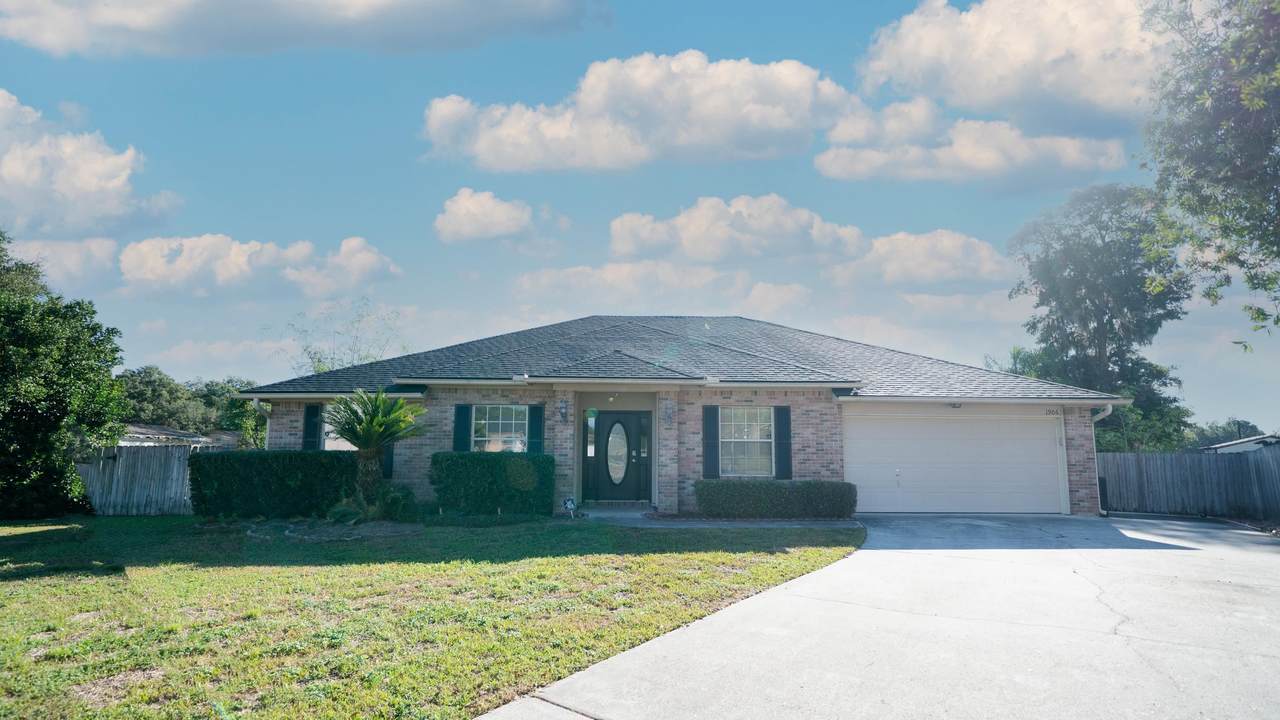 1906 Belhaven Dr - Photo 1