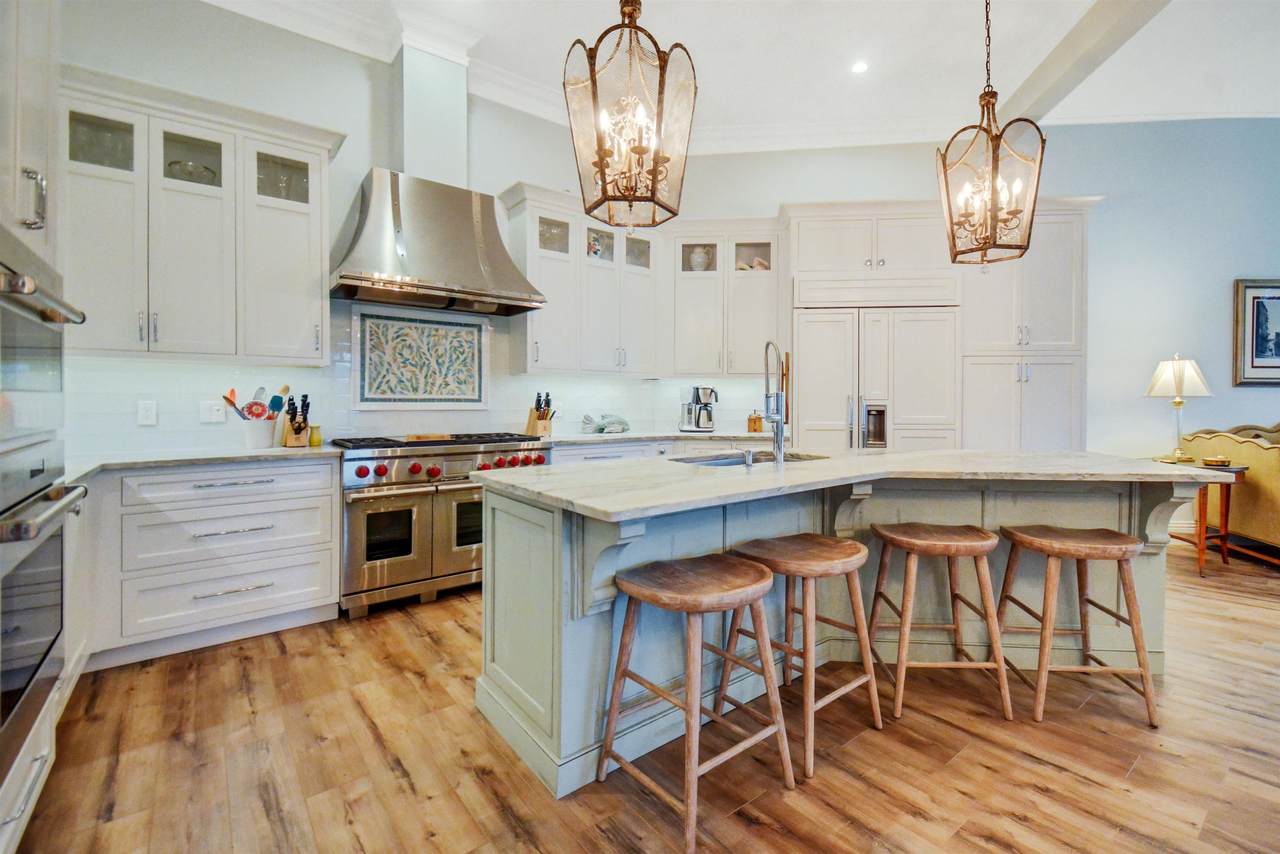 130 Lauren Pl - Photo 1
