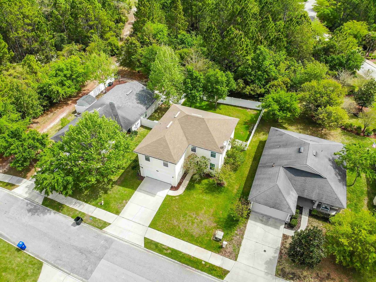 208 Sunshine Dr - Photo 1