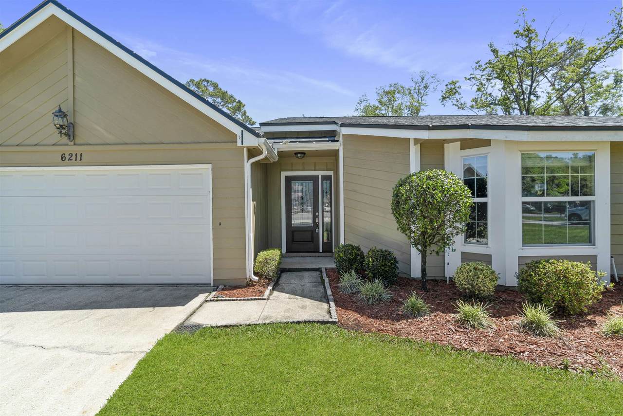 6211 Windward Ct - Photo 1