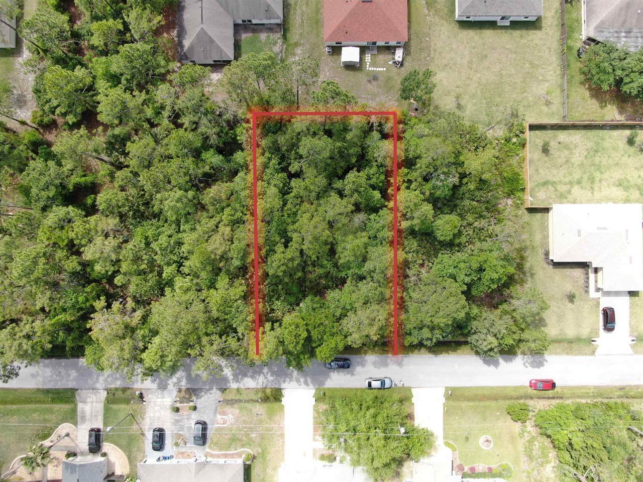 32 Pershing Ln - Photo 1