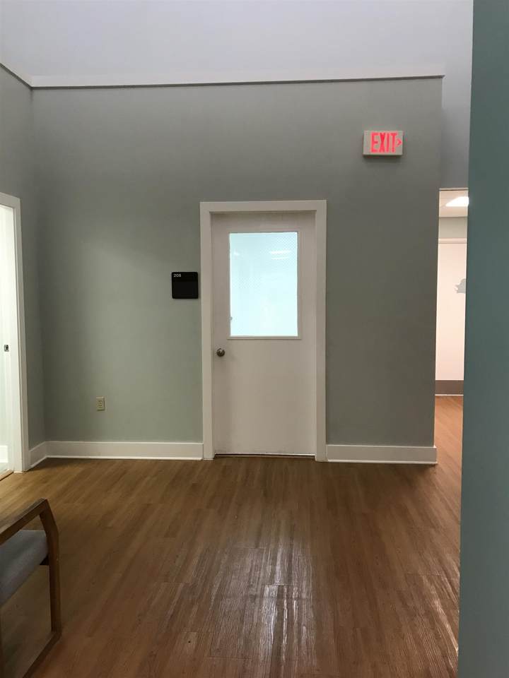 150 Southpark Blvd Unit 208 - Photo 1