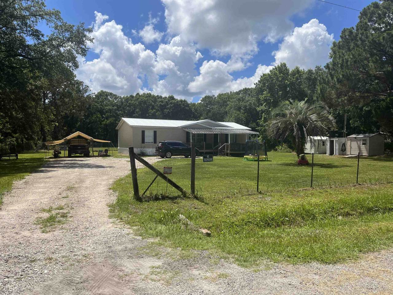 9815 Mcmahon Ave - Photo 1