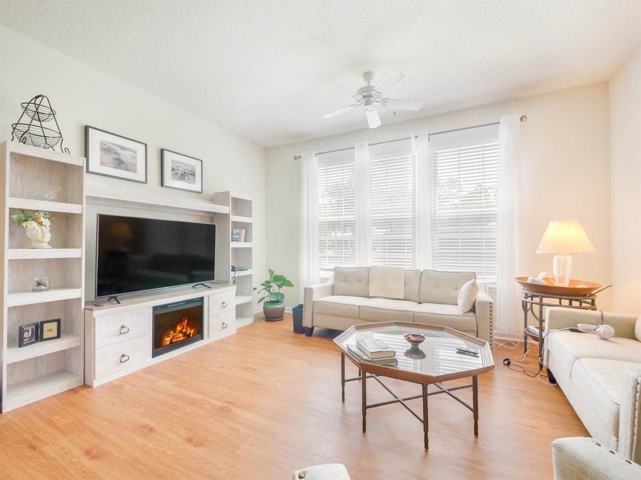 9831 Del Webb Pkwy - Photo 1