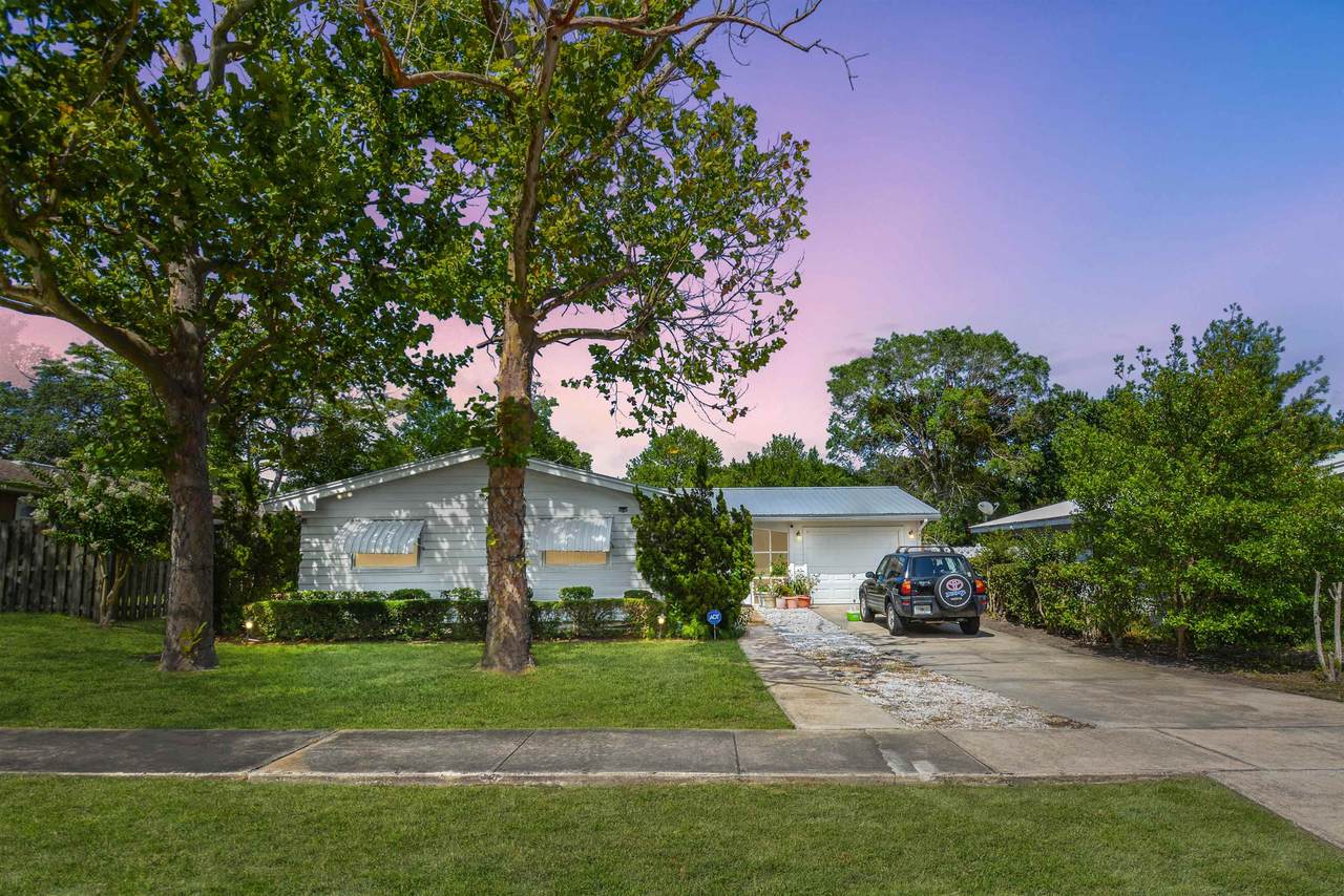 166 Deltona Blvd - Photo 1