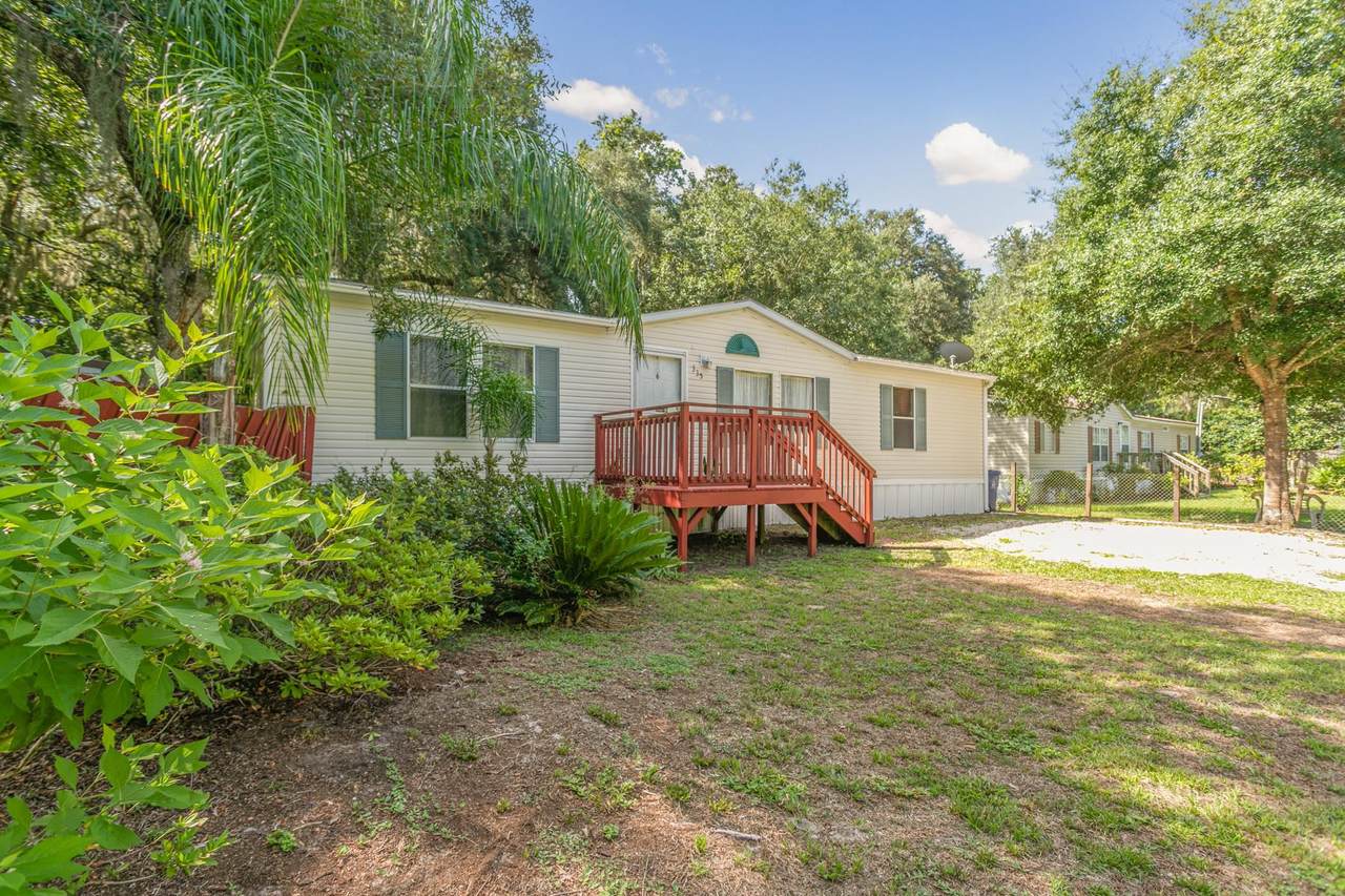 335 Lakeshore Dr - Photo 1
