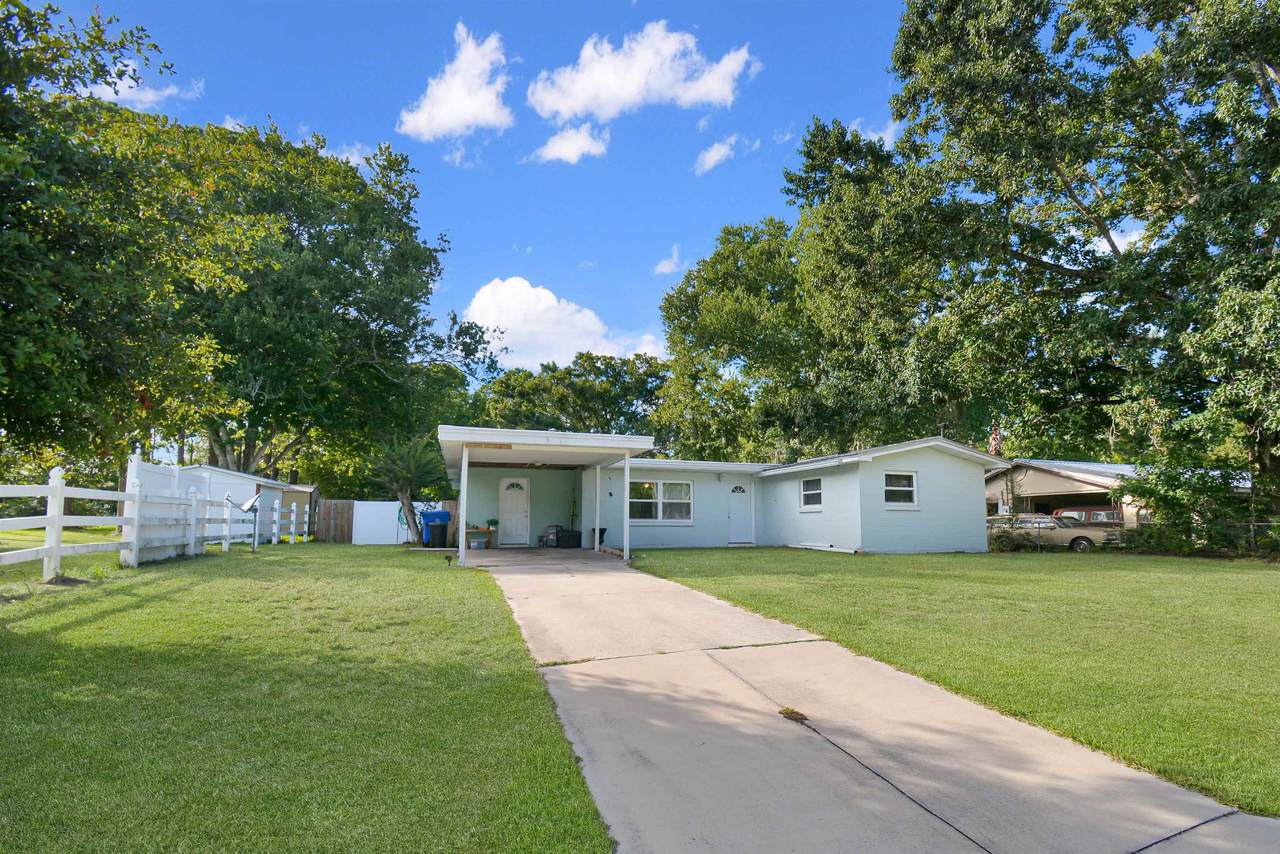 6537 Pine Cir - Photo 1