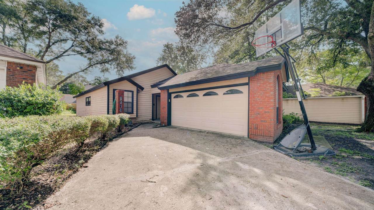 8319 Copperfield Cir - Photo 1