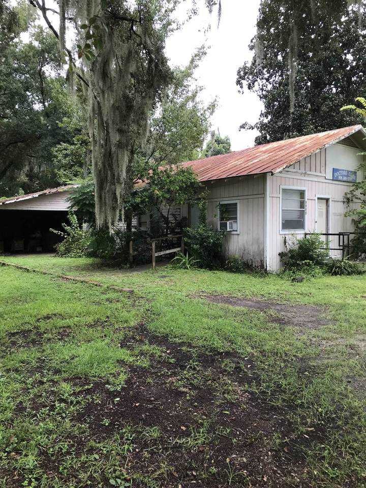 3110 Saint Johns Ave - Photo 1