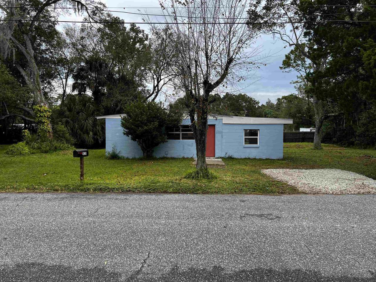 1020 Puryear St. - Photo 1