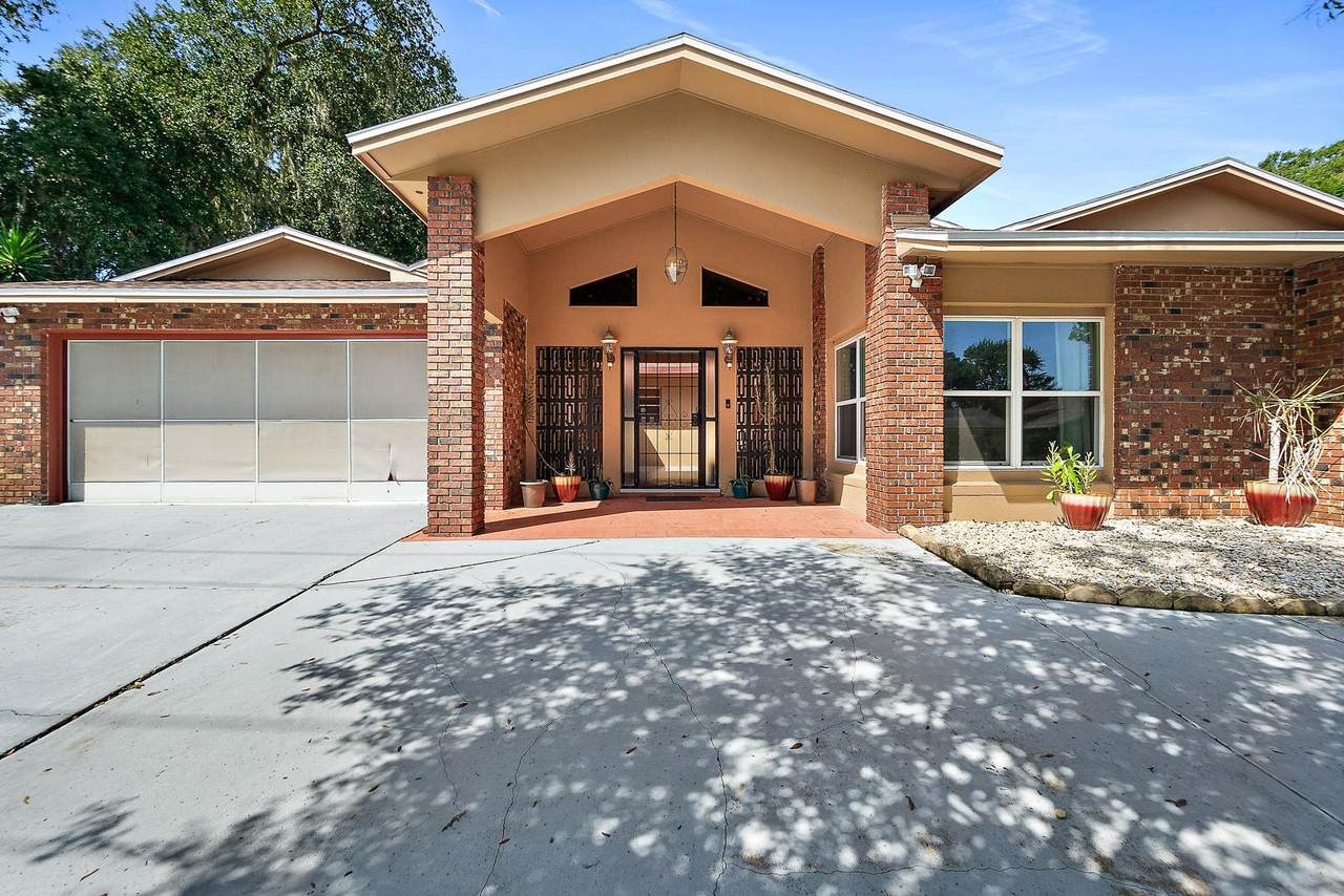 58 Florida Park Drive, Palm Coast, FL 32137 (MLS 228134) DJ