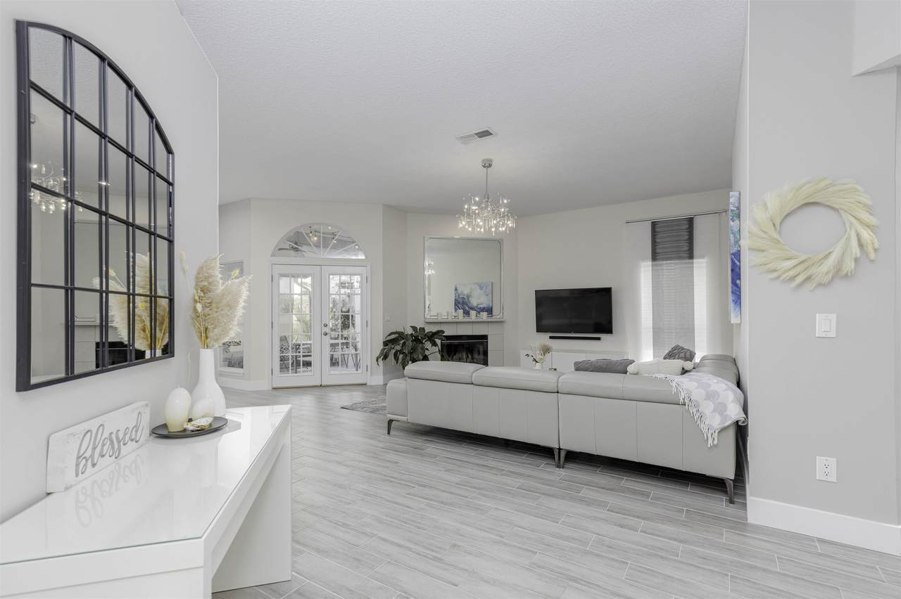 12638 Chapeltown Cir - Photo 1