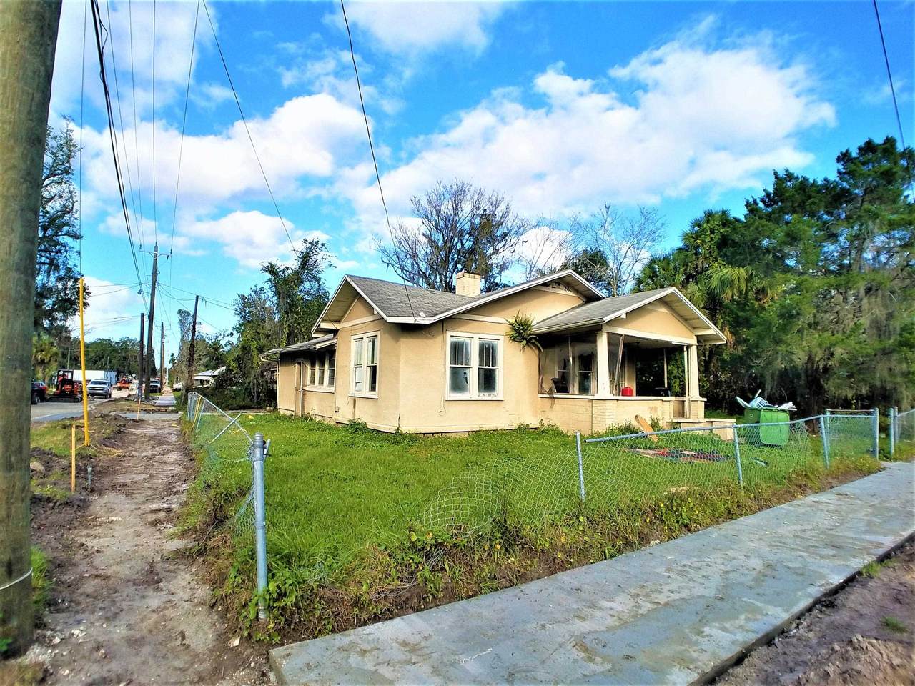 1422 Laurel St - Photo 1